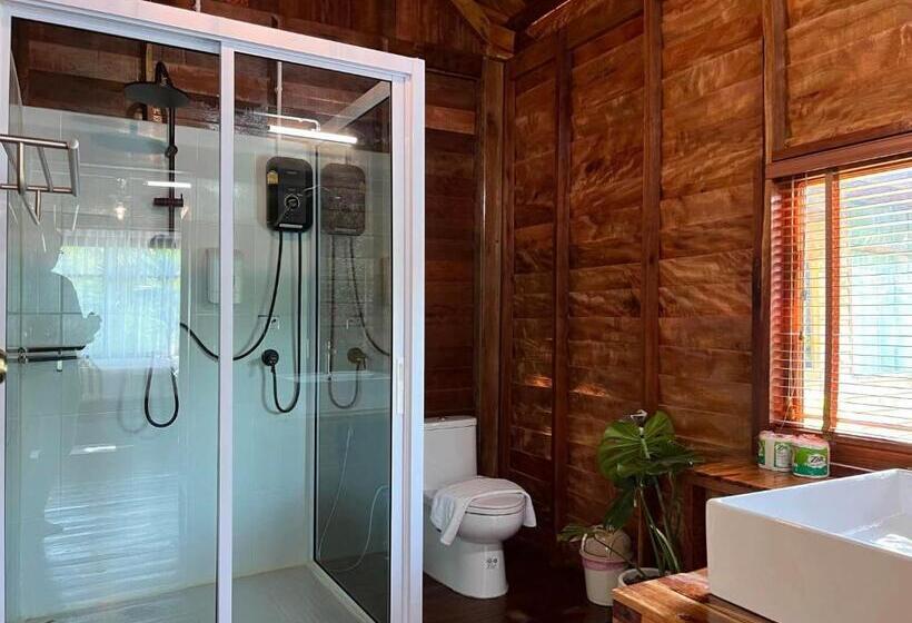 Habitación Basic, บ้านสวนแก้วคำแพง Baan Suan Kaew Khampaeng