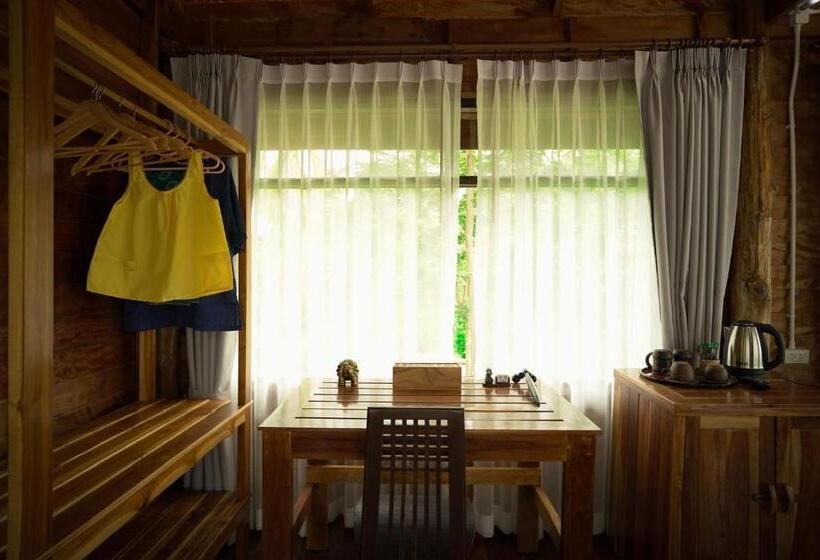 Habitación Basic, บ้านสวนแก้วคำแพง Baan Suan Kaew Khampaeng