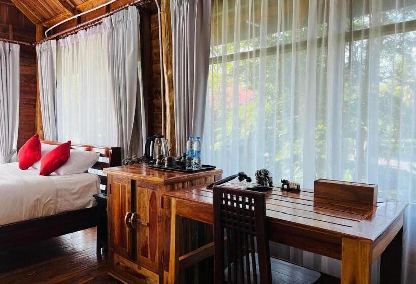 Habitación Estándar, บ้านสวนแก้วคำแพง Baan Suan Kaew Khampaeng