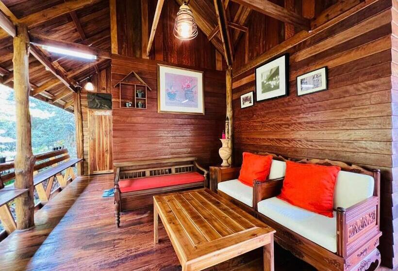 Habitación Estándar, บ้านสวนแก้วคำแพง Baan Suan Kaew Khampaeng