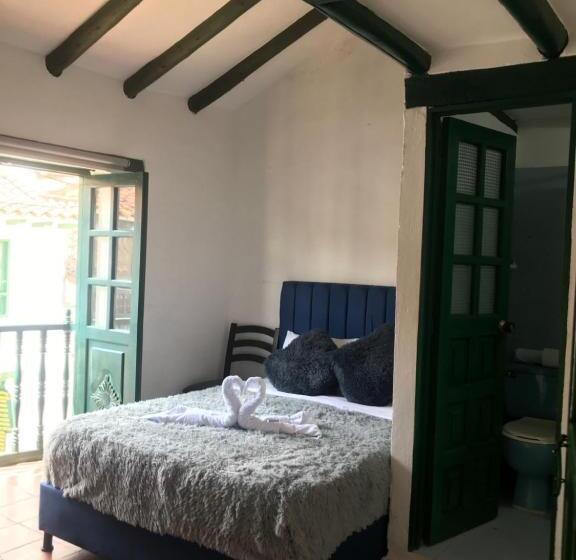 バルコニー付きスタンダードルーム, Carazo Chef Host & Food