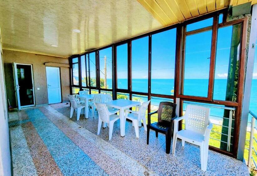 اتاق استاندارد با سرویس بهداشتی مشترک, Guest House Nona