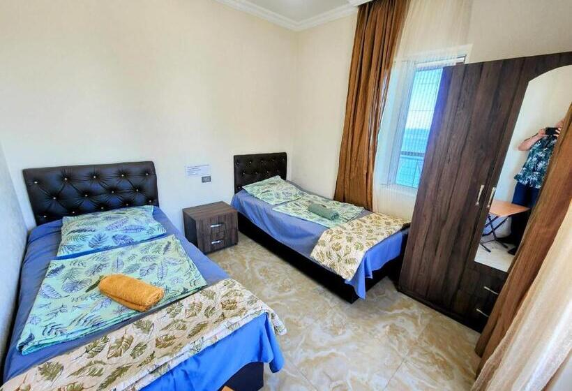 اتاق استاندارد با سرویس بهداشتی مشترک, Guest House Nona