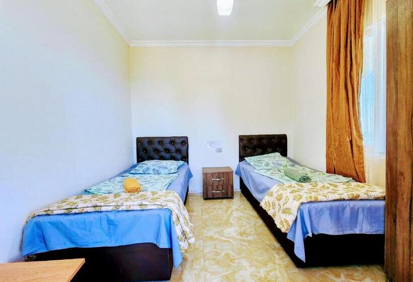 اتاق استاندارد با سرویس بهداشتی مشترک, Guest House Nona