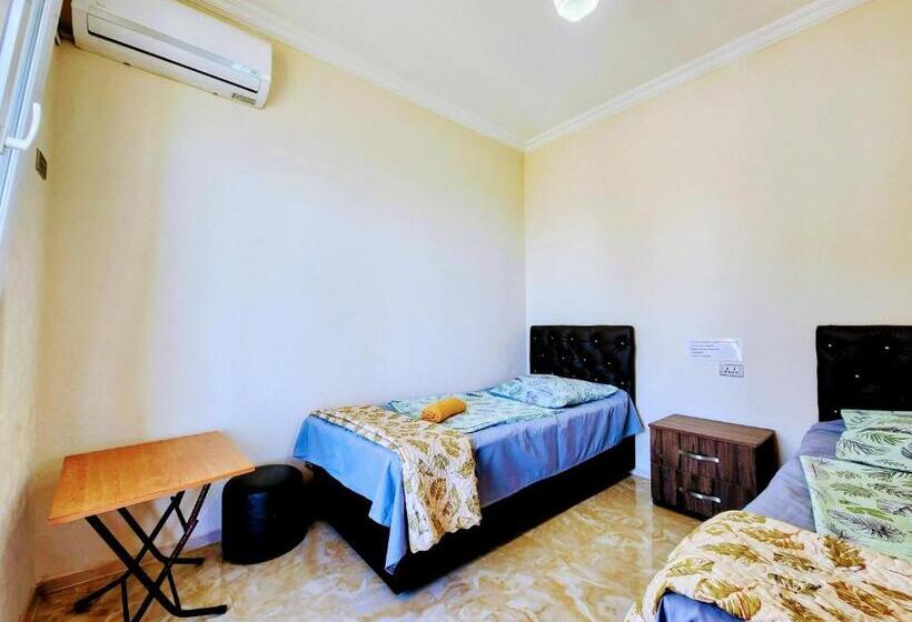 اتاق استاندارد با سرویس بهداشتی مشترک, Guest House Nona