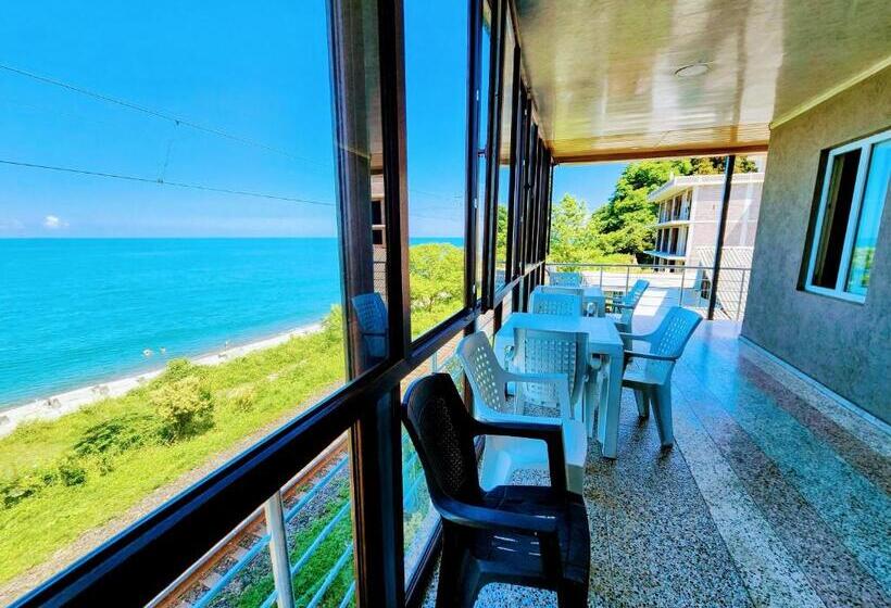 اتاق استاندارد با سرویس بهداشتی مشترک, Guest House Nona