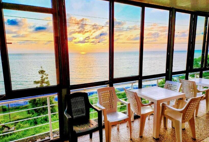 اتاق استاندارد با سرویس بهداشتی مشترک, Guest House Nona