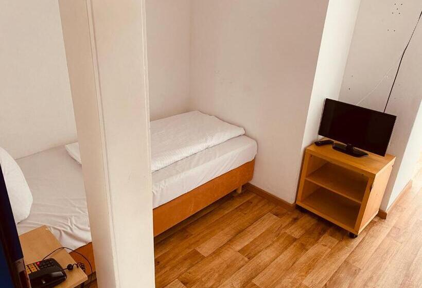 اتاق استاندارد یک نفره, Stay Inn Central Station