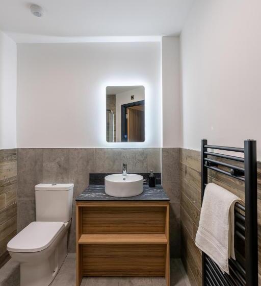 デラックスルーム, No.9