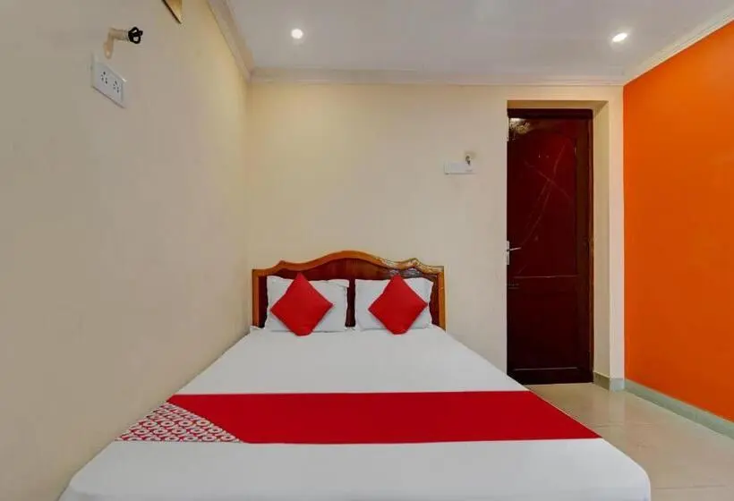 トリプルクラシックルーム, Oyo Dev Holiday Homestay