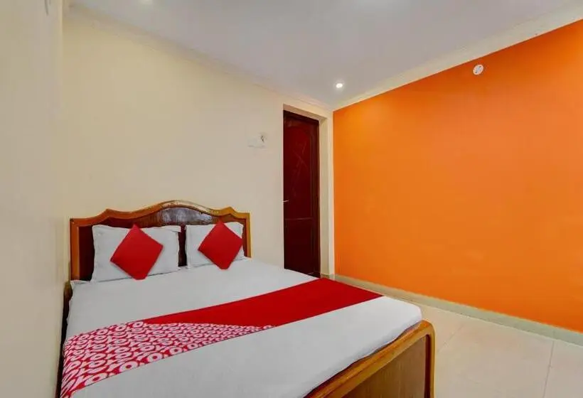 トリプルクラシックルーム, Oyo Dev Holiday Homestay