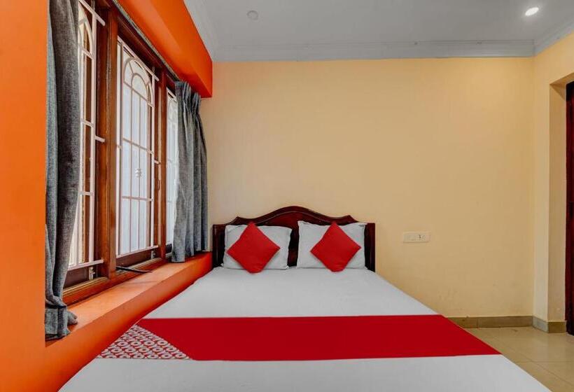 トリプルクラシックルーム, Oyo Dev Holiday Homestay