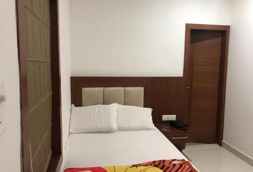 غرفة ديلوكس, Le Mars Hotel Ladan