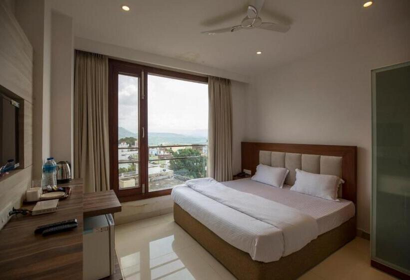 غرفة ديلوكس سرير كينج, Le Mars Hotel Ladan