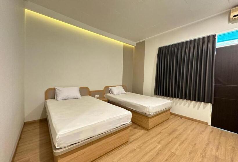 디럭스 룸, Plampitan