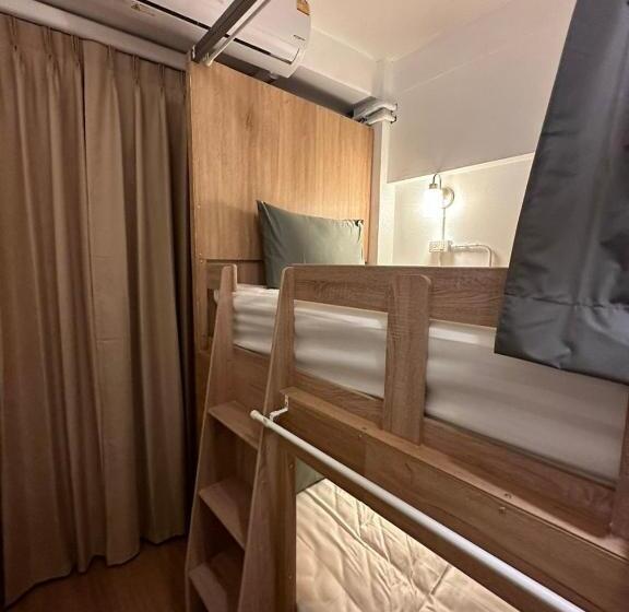 تختخواب در اتاق مشترک, Thai Siwilai Hostel By Tcd