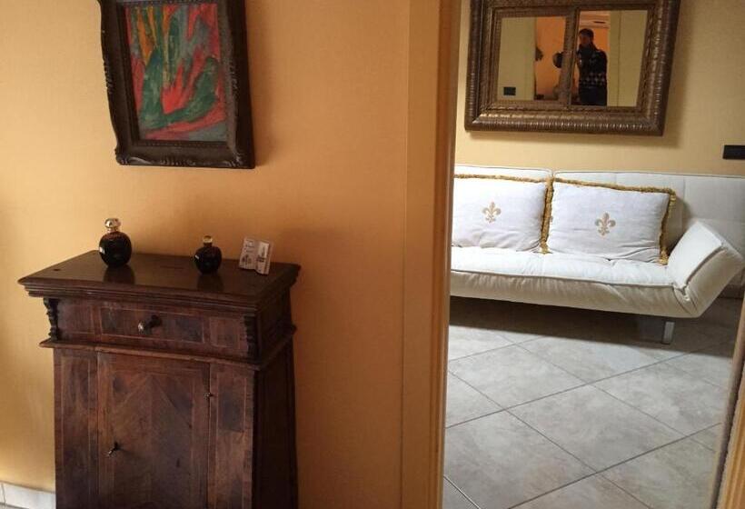 Полулюкс, B&b A Casa Dell'antiquario