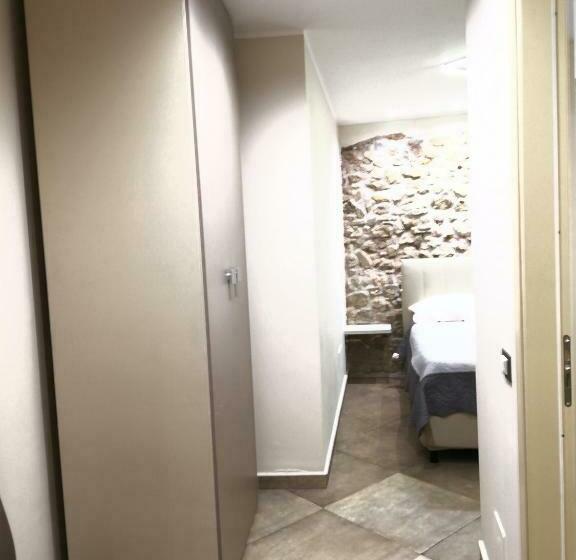 标准间, B&b Del Borgo