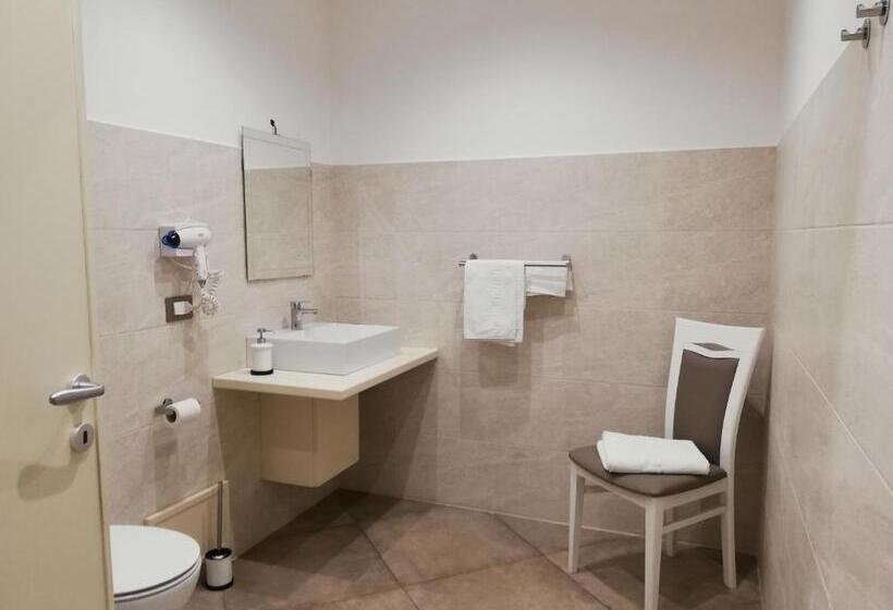 四人标准间, B&b Del Borgo