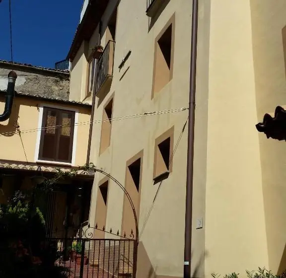 コンフォートトリプルルーム, B&b Del Borgo