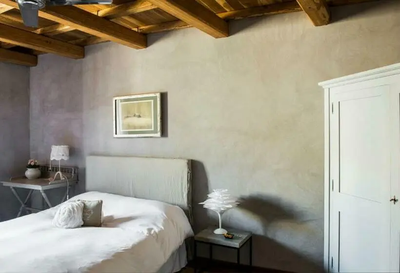 Juniorsviitti, Boutique B&b Residenza Farnese