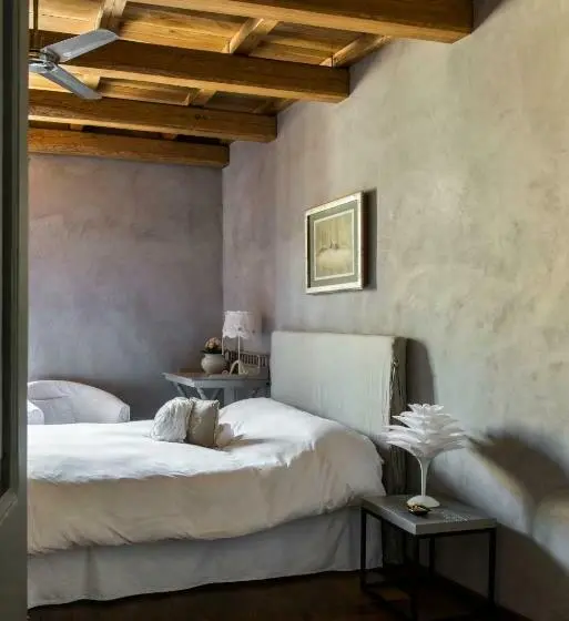 Juniorsviitti, Boutique B&b Residenza Farnese
