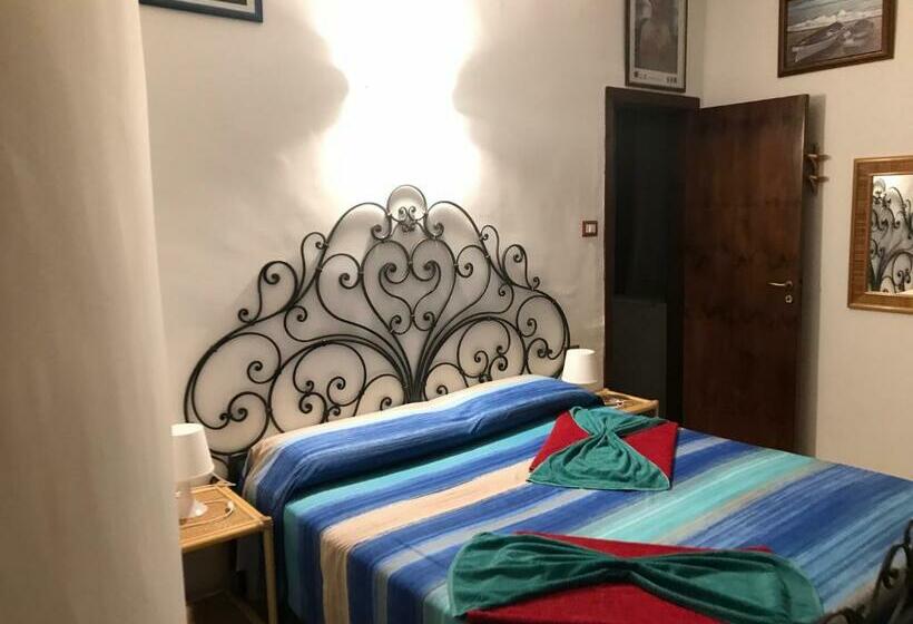 带海景标准四人间, Casa Elvira