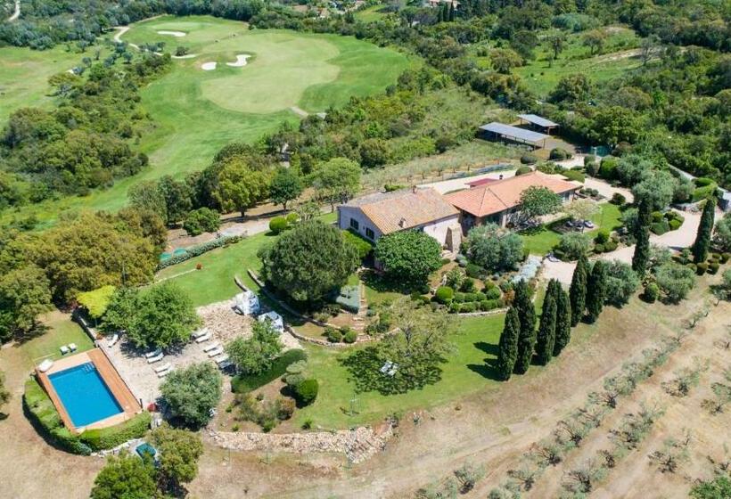 Номер Стандарт Трехместный, Country Relais La Mortella