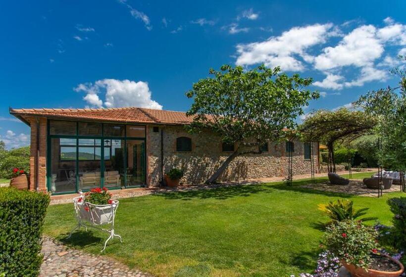 Номер Стандарт, Country Relais La Mortella