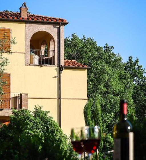 شقة غرفة واحدة, Madonna del Poggio