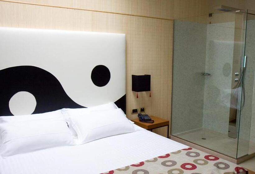 小型套房, Hm Motel