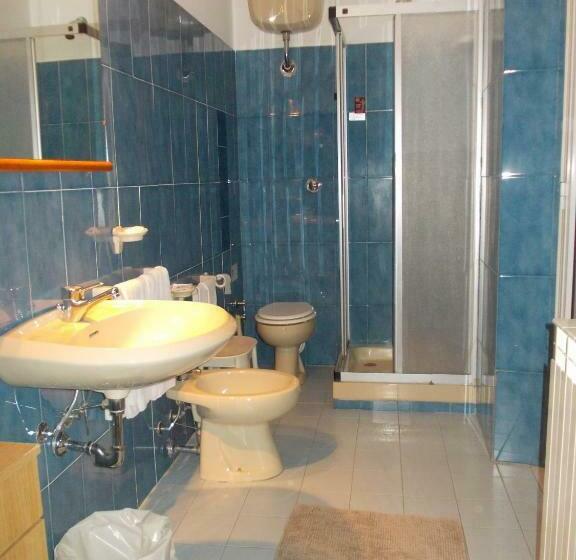 Standart Oda, Albergo Boccadasse