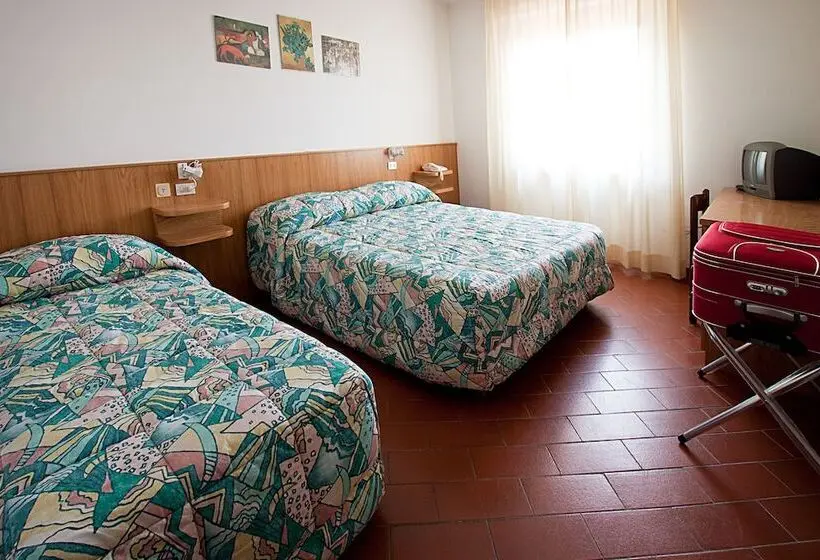 スタンダード４人部屋, Albergo Milano