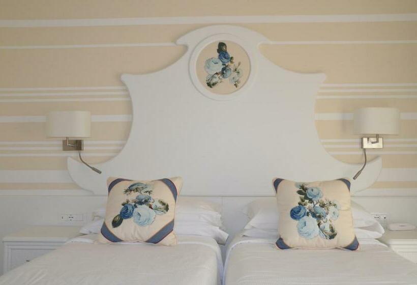 اتاق استاندارد, Alexander