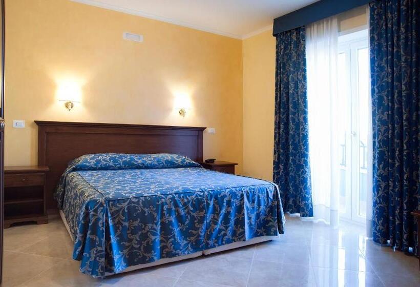 חדר סטנדרט, Aquila