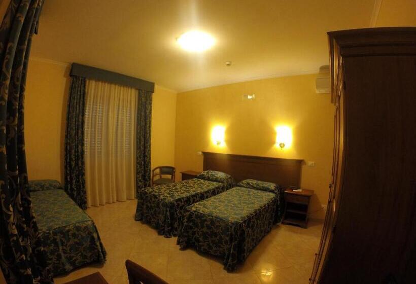 חדר סטנדרט, Aquila