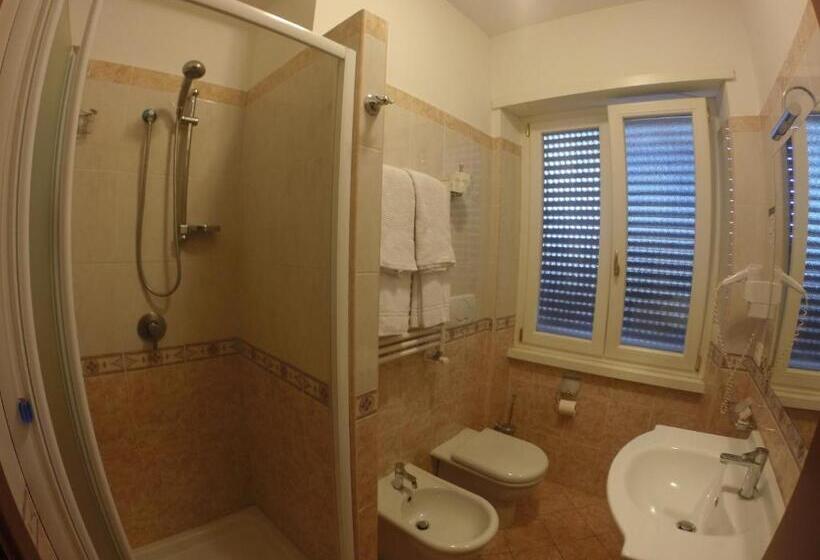 חדר סטנדרט, Aquila