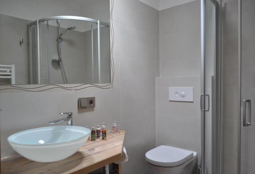 Апартаменты 2 Спальни с Балконом, B&b   Apartments Sunnwies