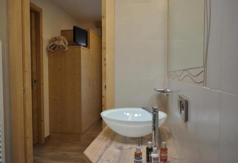 발코니가 있는 2 베드룸 아파트, B&b   Apartments Sunnwies