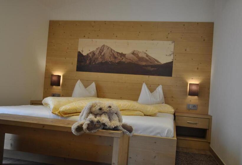 발코니가 있는 2 베드룸 아파트, B&b   Apartments Sunnwies