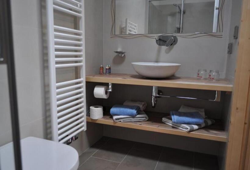 Comfort room with balcony, B&b   Apartments Sunnwies