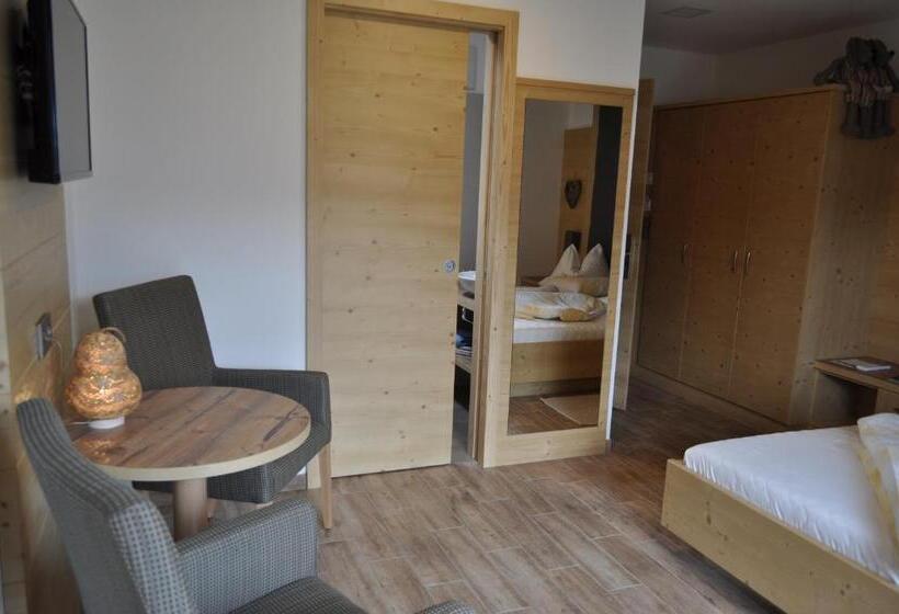 Comfort room with balcony, B&b   Apartments Sunnwies