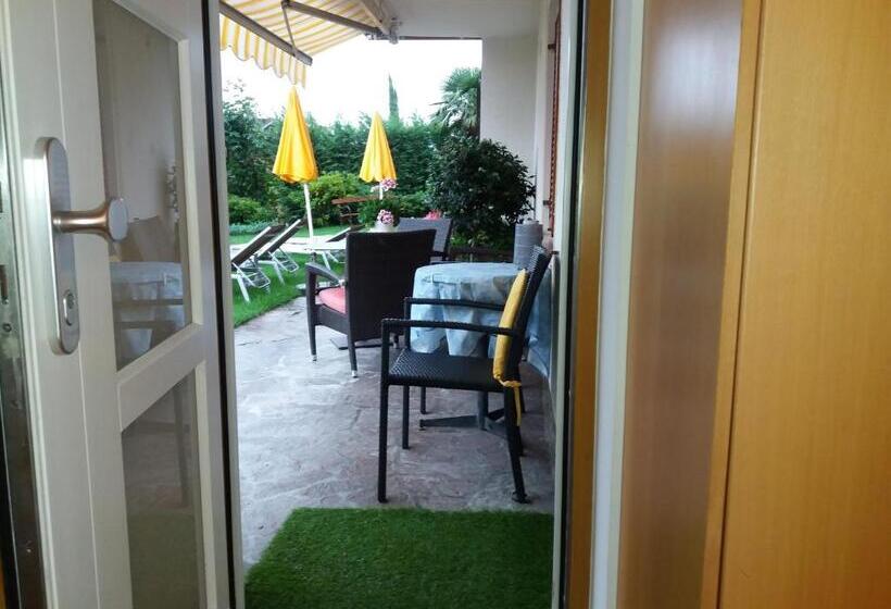 Номер Стандарт Вид на Сад, B&b   Apartments Sunnwies