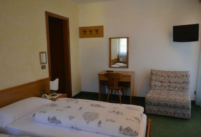 غرفة قياسية, Garnì Bucaneve