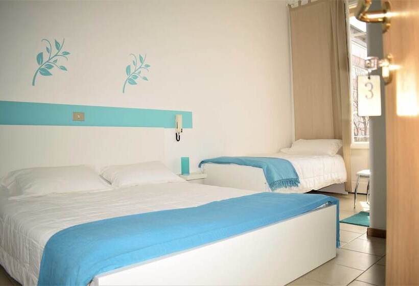 اتاق استاندارد سه نفره, Canarco