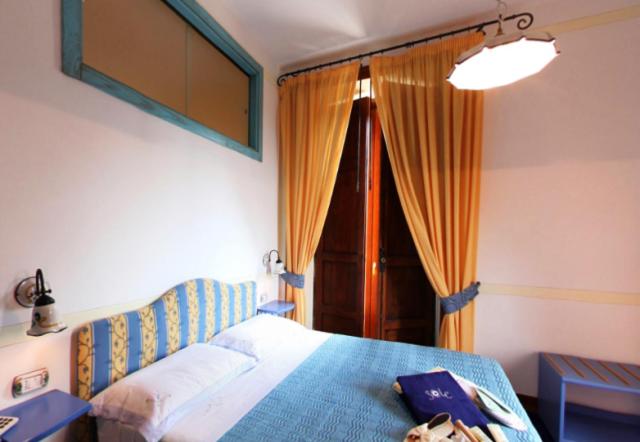 带露台的小型套房, Del Sole Al Plebiscito