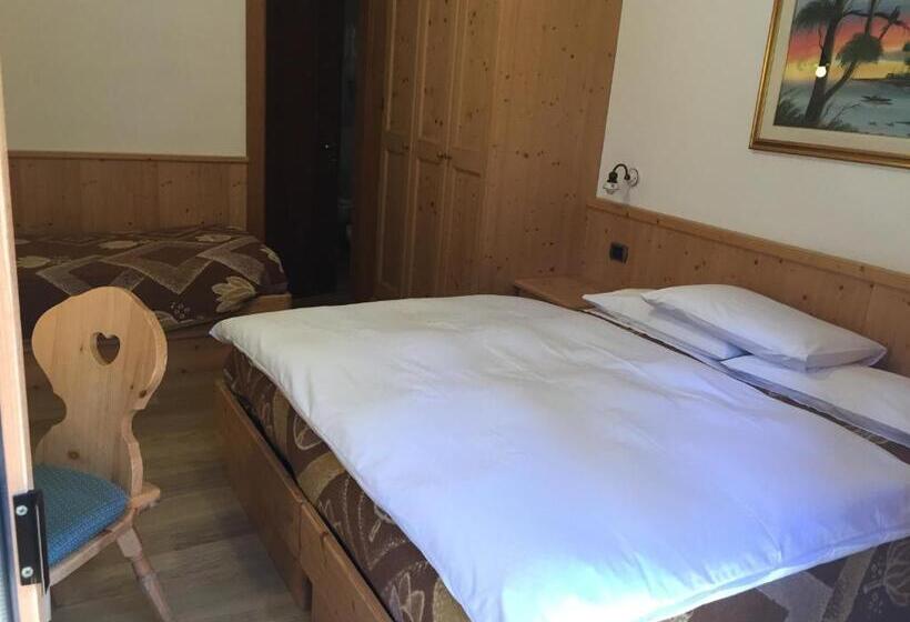 스탠다드 트리플 룸, El Paster