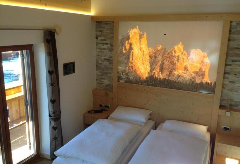 듀플렉스 주니어 스위트, El Paster