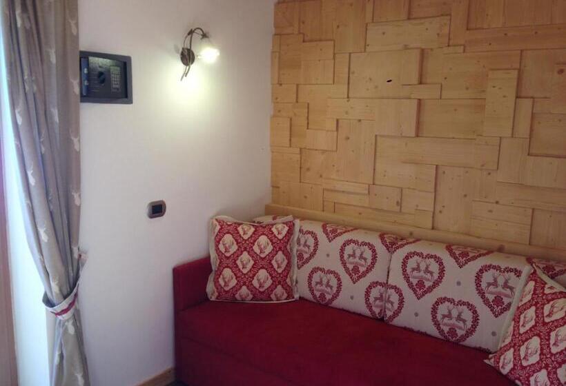 듀플렉스 주니어 스위트, El Paster