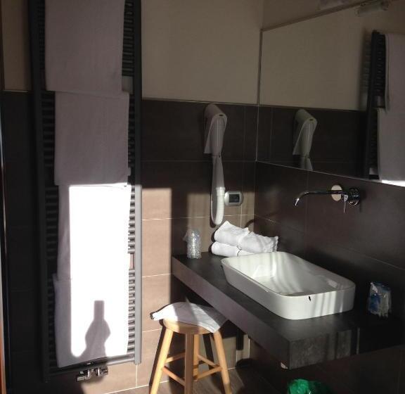 듀플렉스 주니어 스위트, El Paster